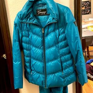 Guess size M
Very gently used